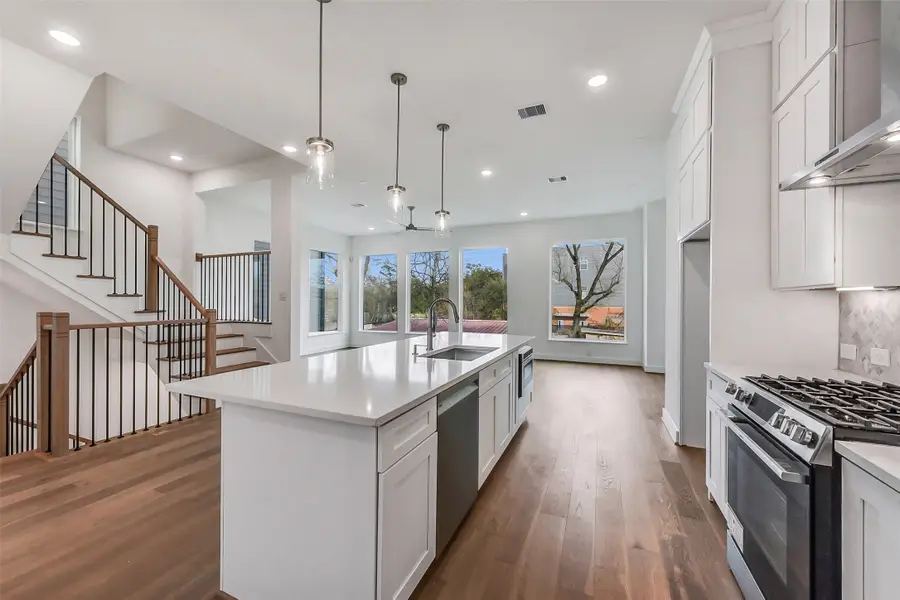 806 Fisher Street #C, Houston, TX 77018 - #2