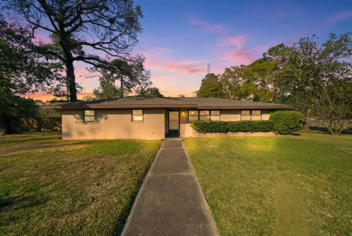 211 Frances Street, Cleveland, TX 77328 - Image #1