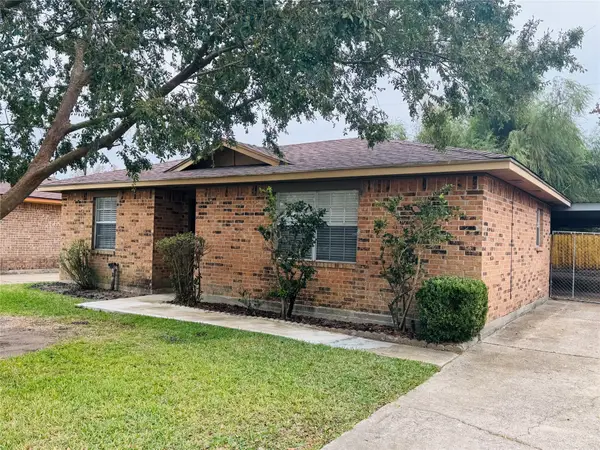 8842 Barton Street, Houston, TX 77075