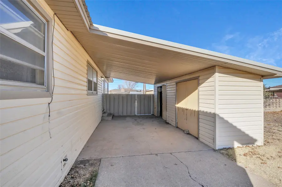 308 W 14th, Friona, TX 79035 - Image #2