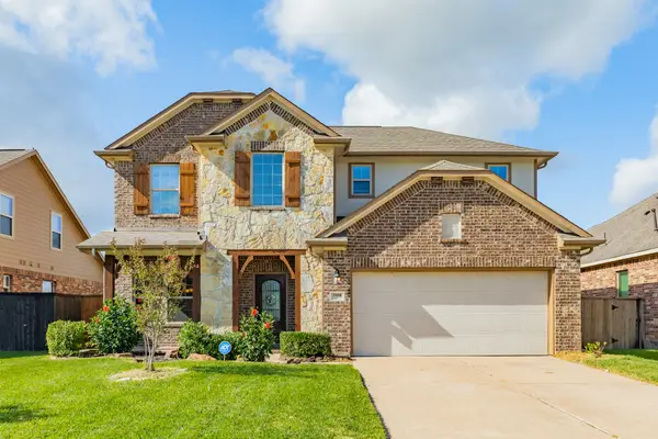 2814 Baywater Creek Lane, Pearland, TX 77089