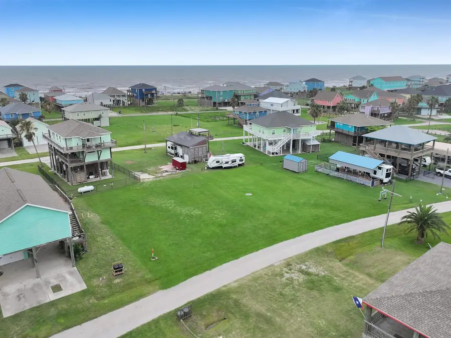 1958 Avenue G, Crystal Beach, TX 77650 - #2