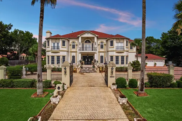 3903 Bogota Drive, Pasadena, TX 77505