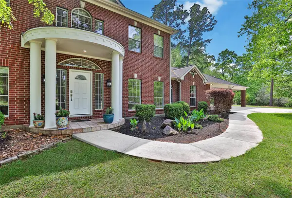 8920 Forest Lake Drive, Montgomery, TX 77316