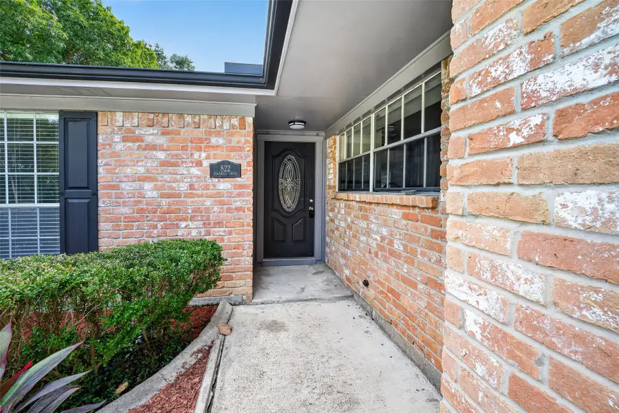 822 Shadwell Drive, Houston, TX 77062 - #2