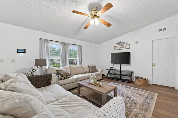16480 Brittany Way, Conroe, TX 77306