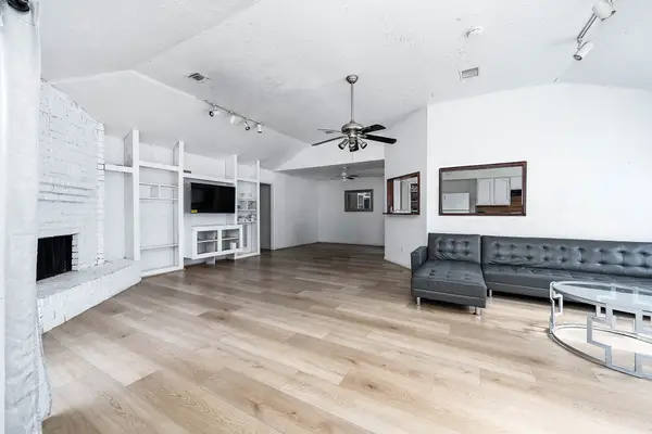 116034 Glen Mar Dr, Houston, TX 77082