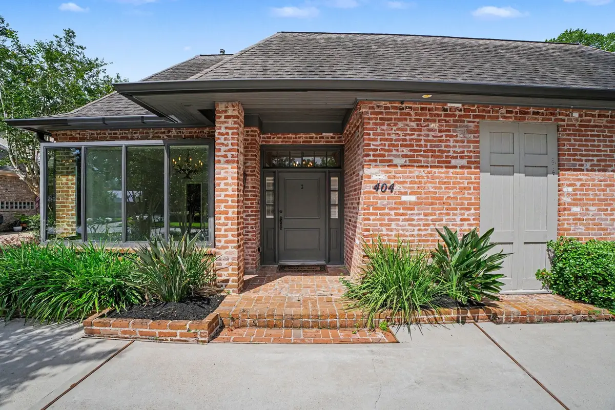 404 Bayou Cove Court, Houston, TX 77042 - #1