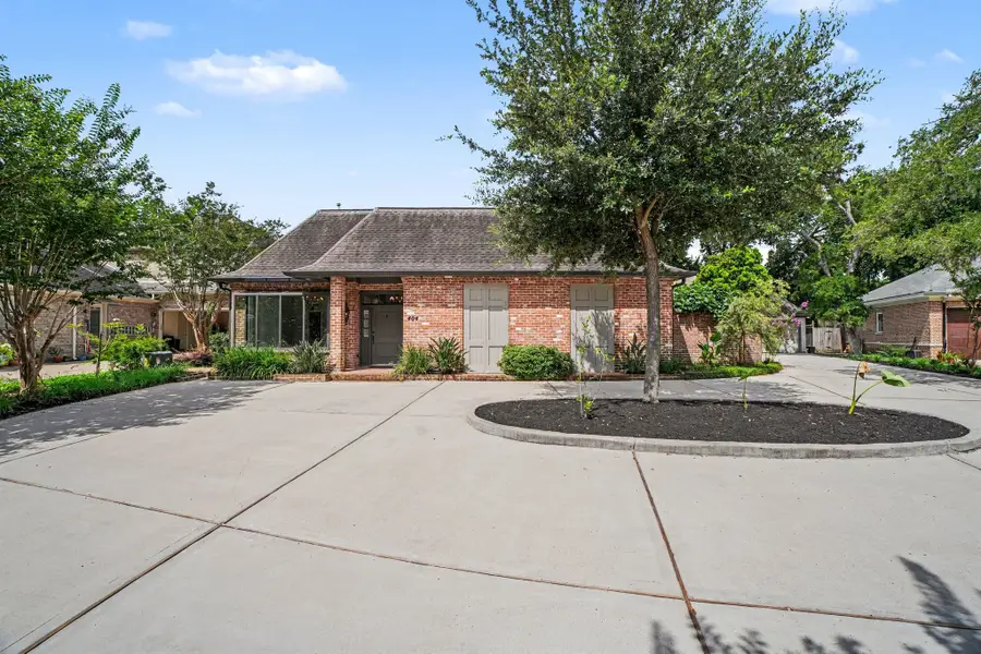 404 Bayou Cove Court, Houston, TX 77042 - #3
