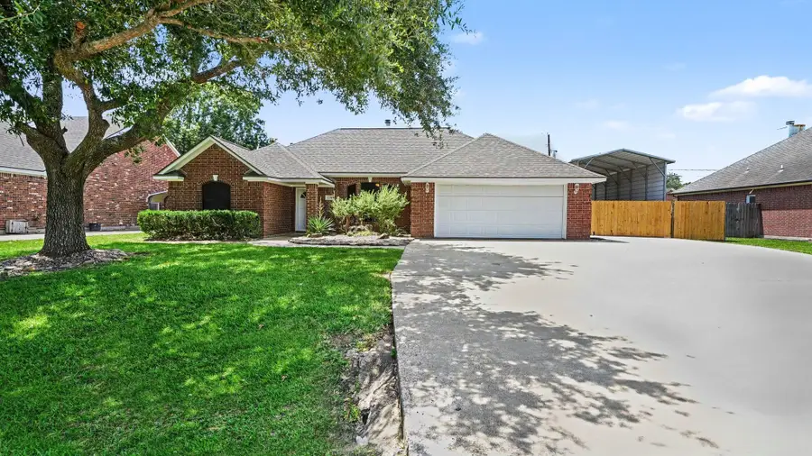 12319 E River Run Drive, Baytown, TX 77523 - #2