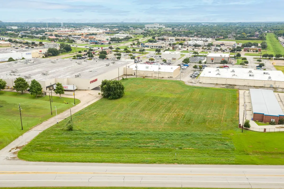 0 Fm 2004, Lake Jackson, TX 77566 - Image #1