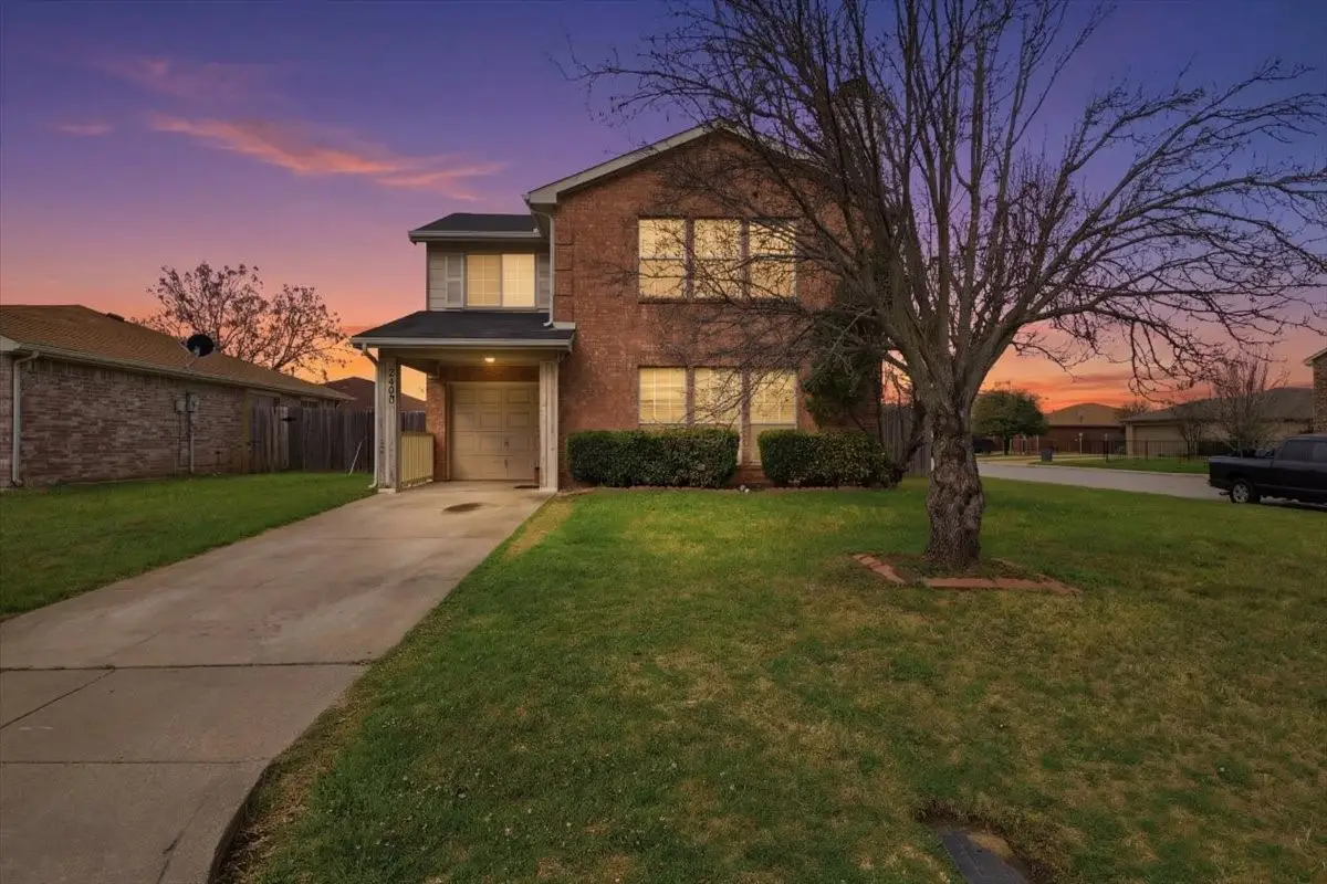 7200 Autumn Glen Drive, Forest Hill, TX 76140 - #1