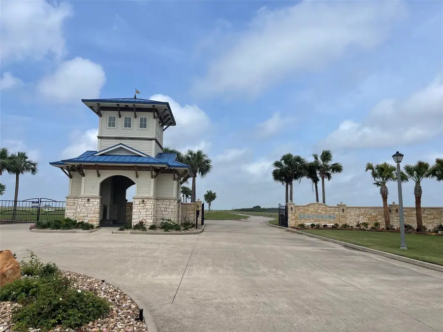 3050 Coastal Springs Loop, Palacios, TX 77465 - Image #2