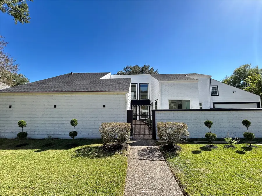 11923 Riverview Drive, Houston, TX 77077 - Image #2