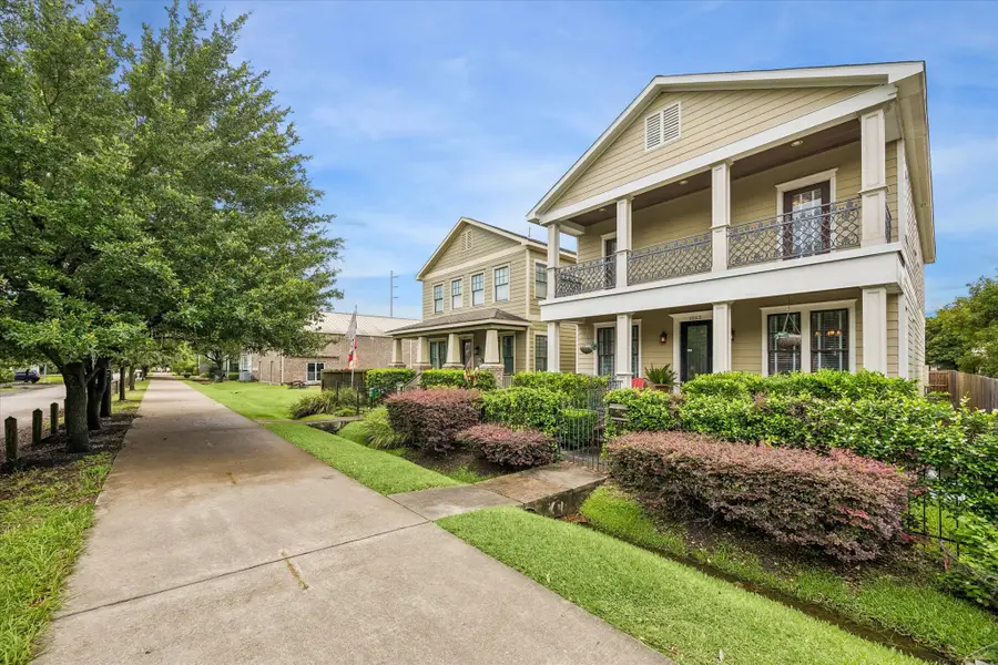 1023 Nicholson Street, Houston, TX 77008 - #2