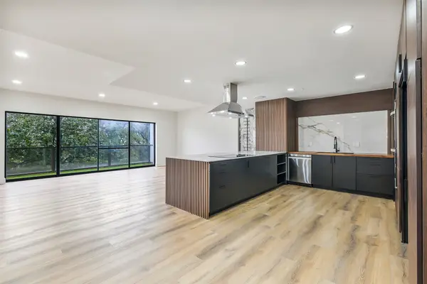 2929 Buffalo Speedway #A204, Houston, TX 77098