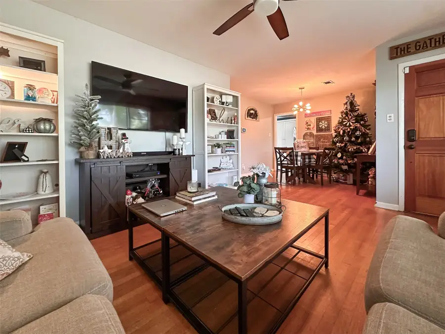 720 Northridge, Angleton, TX 77515 - #3