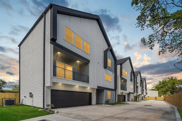870 W Little York Road #D, Houston, TX 77091