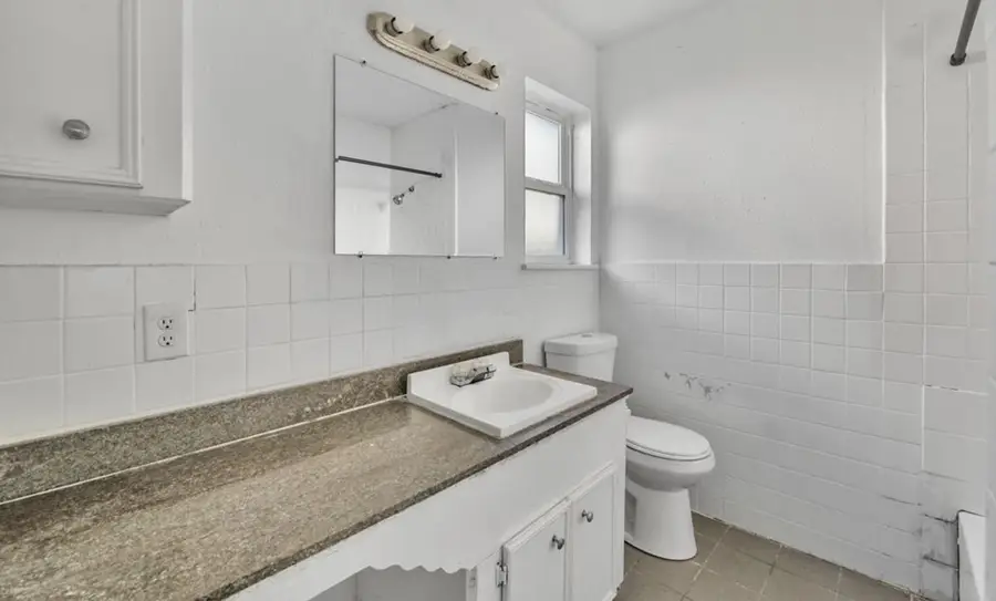 26 Farrell Street #10, Houston, TX 77022 - #2
