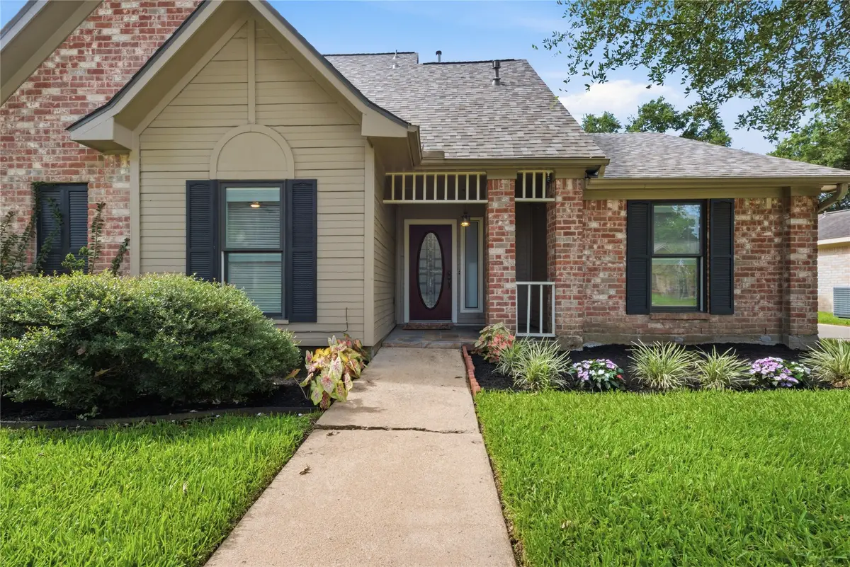 518 Rozelle Avenue, Sugar Land, TX 77498 - #1