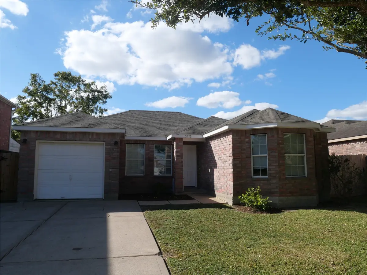 5510 Rio Alamo Street, Rosharon, TX 77583 - Image #1