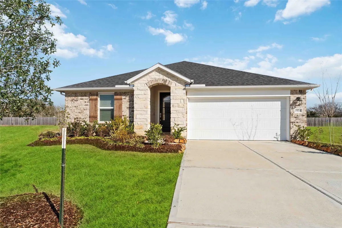 1934 32nd Avenue N, Texas City, TX 77590 - #1