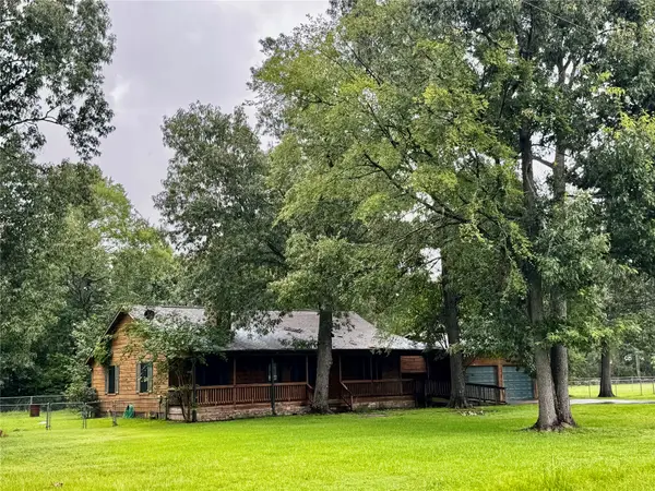 148 Crest Lane, Onalaska, TX 77360