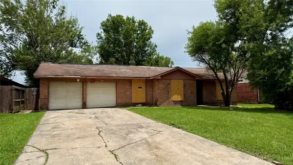 504 Pamela Drive, Baytown, TX 77521