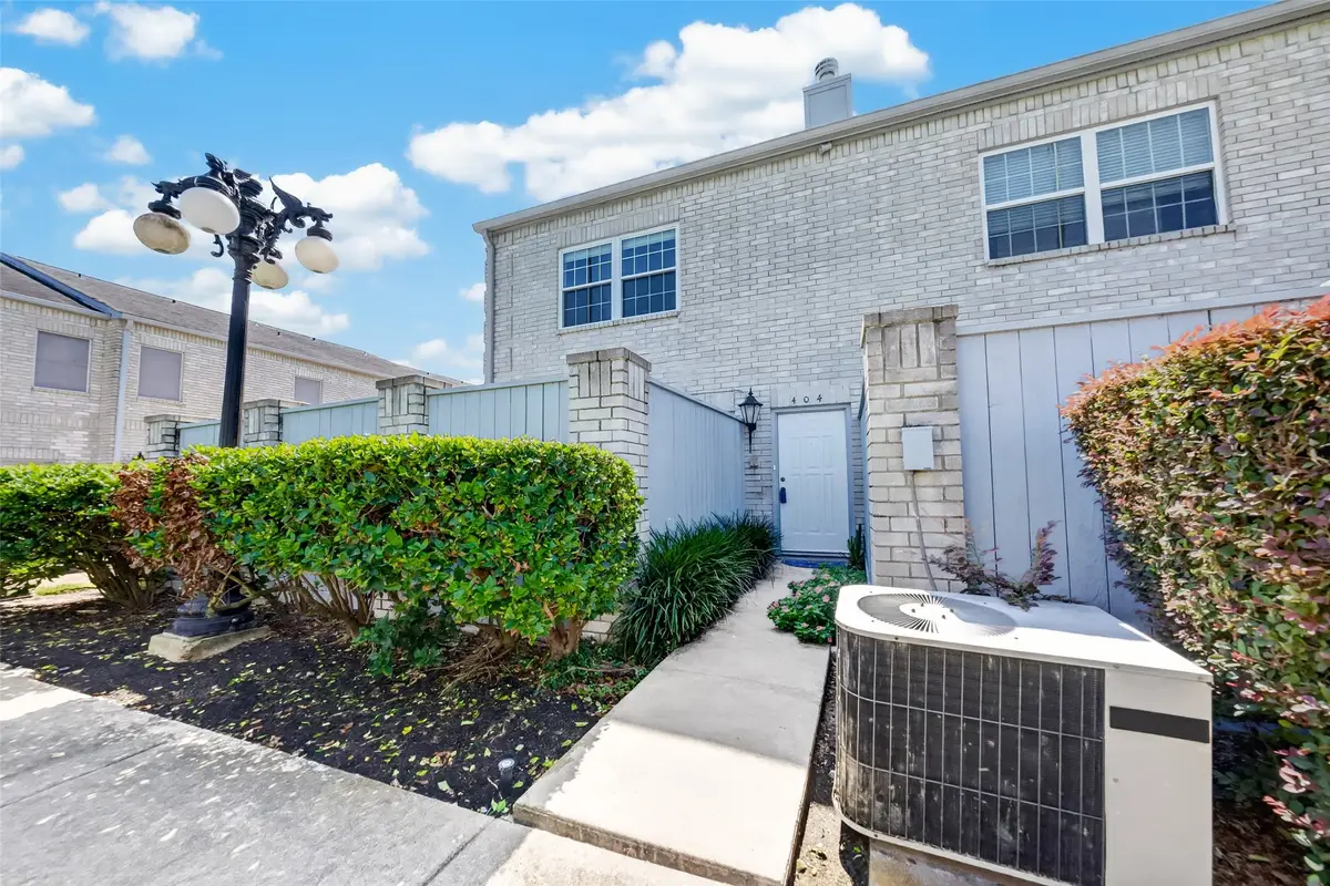 404 Wilcrest Drive #404, Houston, TX 77042 - #1