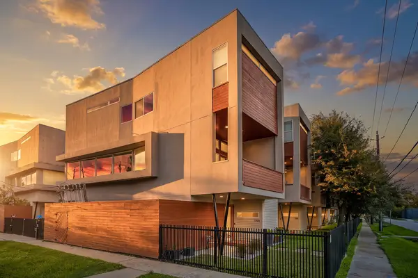 1703 Beall Street, Houston, TX 77008