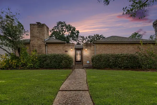 12031 Wedgehill Lane, Houston, TX 77077