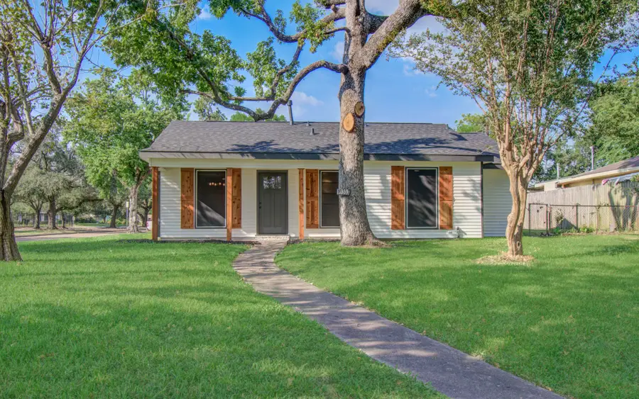 10303 Filey Court, Houston, TX 77013 - Image #2