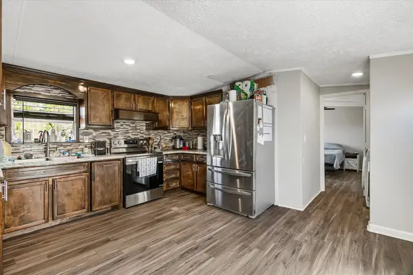 510 Rd 5512, Cleveland, TX 77327