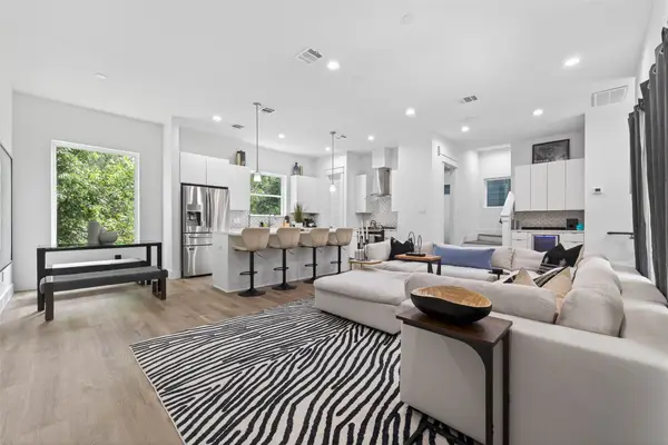 523 Schweikhardt Street, Houston, TX 77020
