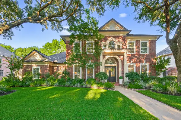 3315 S Lake Village Drive, Katy, TX 77450