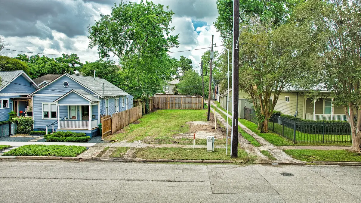 238 W 16th Street, Houston, TX 77008 - #1