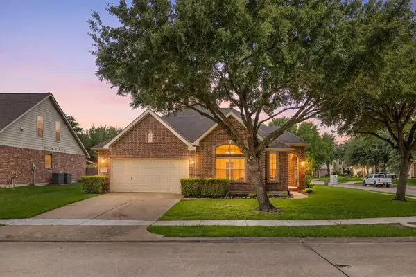 13935 Charterhouse Way, Sugar Land, TX 77498