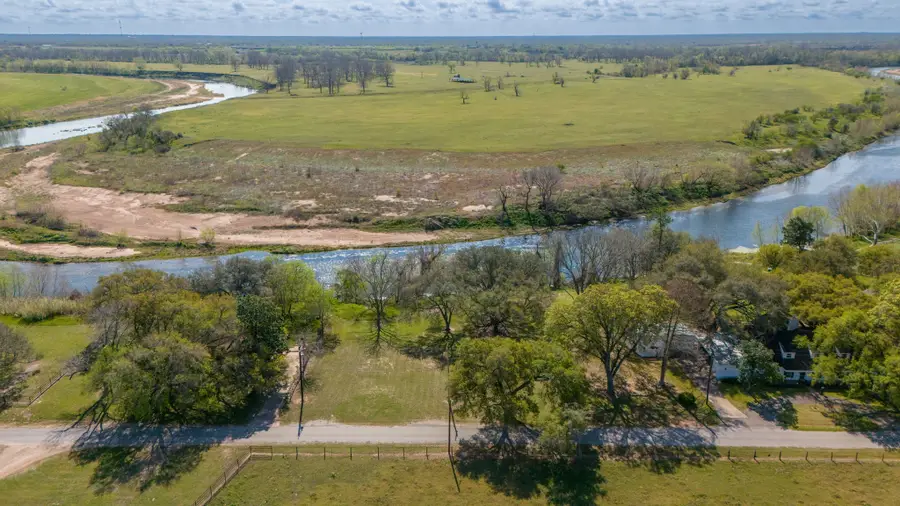 160 Burford Street, Columbus, TX 78934 - #2