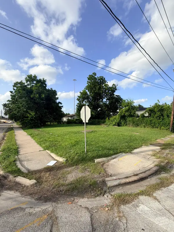 4701 Market Street, Houston, TX 77020