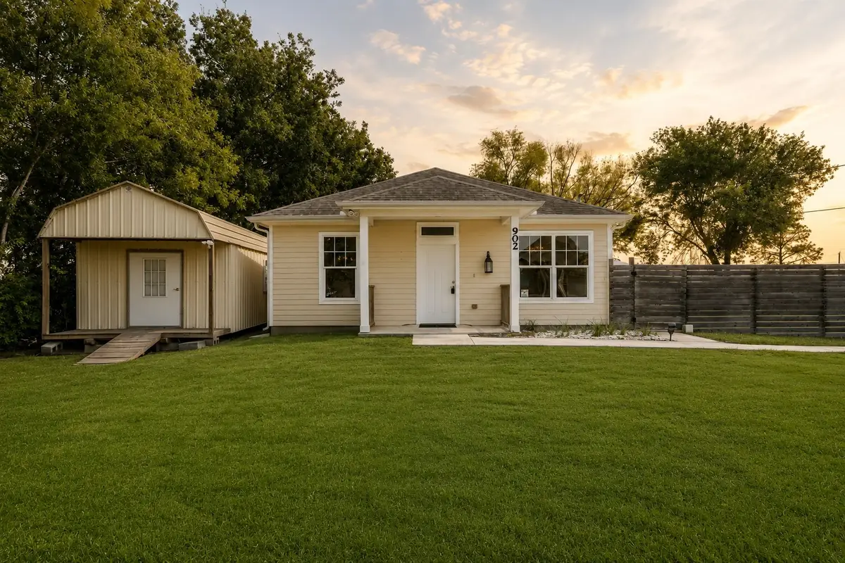 902 Virginia Avenue, League City, TX 77573 - #1