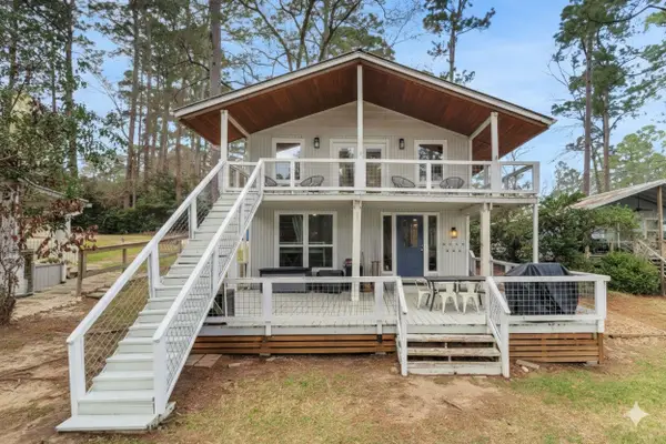 21 Red Bird Lane, Coldspring, TX 77331