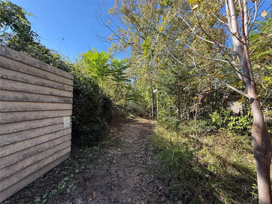 9314 Lugary Drive, Houston, TX 77074 - Image #3