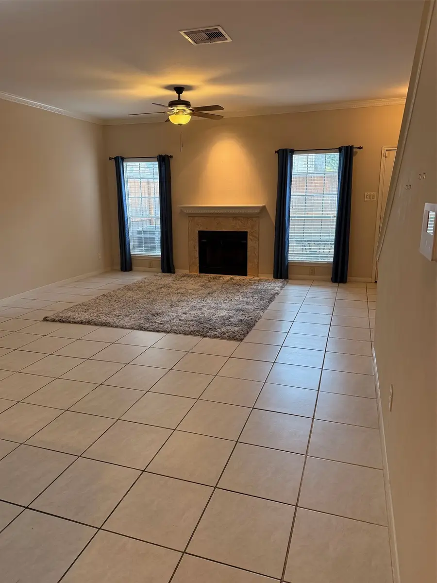 4001 Tanglewilde Street #811, Houston, TX 77063 - #2