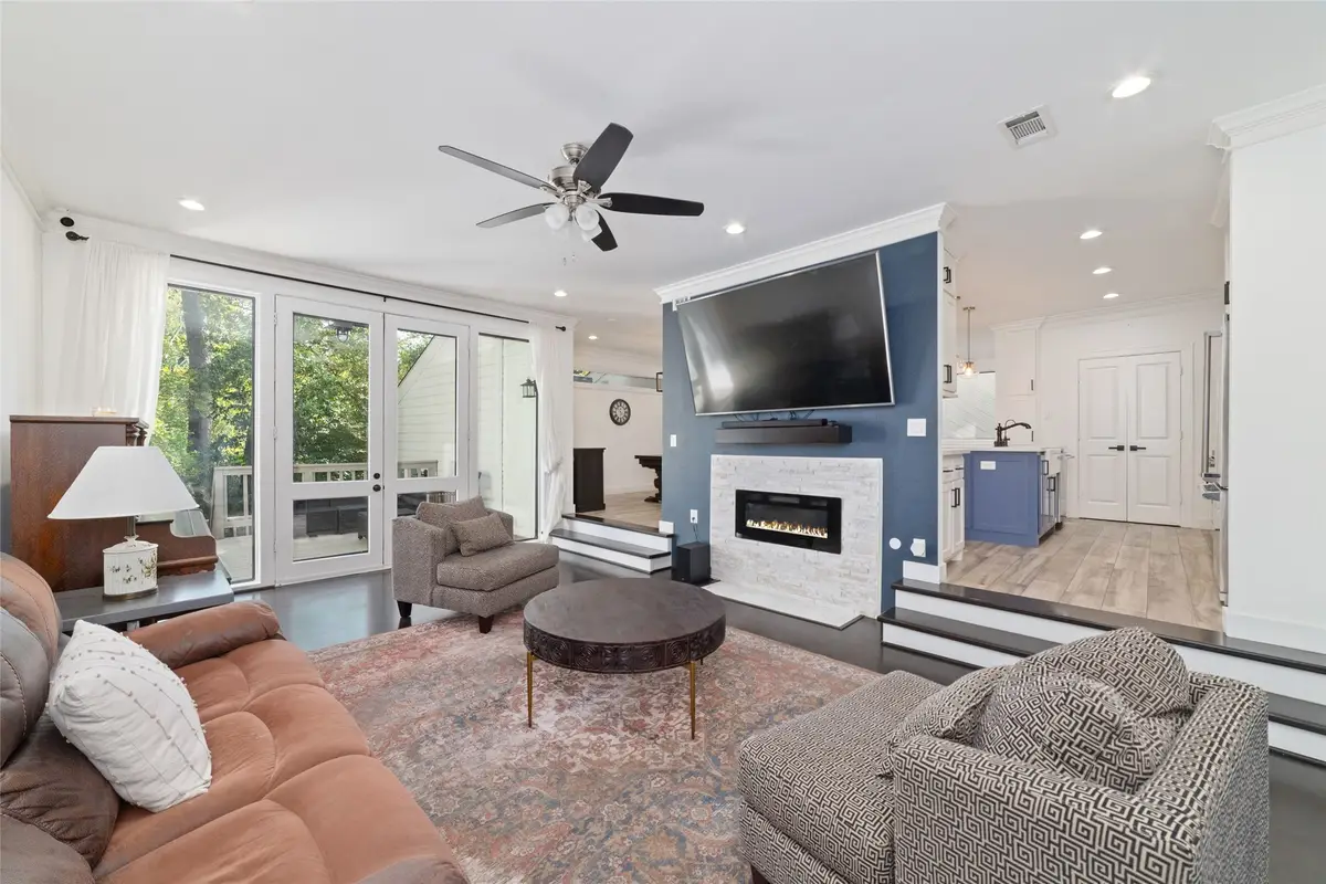 22 Sugarberry Circle, Houston, TX 77024 - Image #1