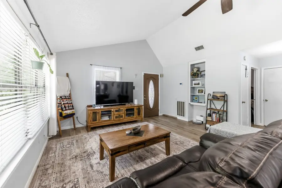 2217 Shannon Drive, Huntsville, TX 77320 - #2