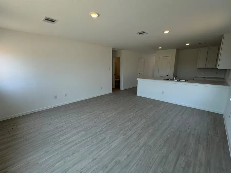 9206 Speckled Trout Drive, Baytown, TX 77521 - Image #2