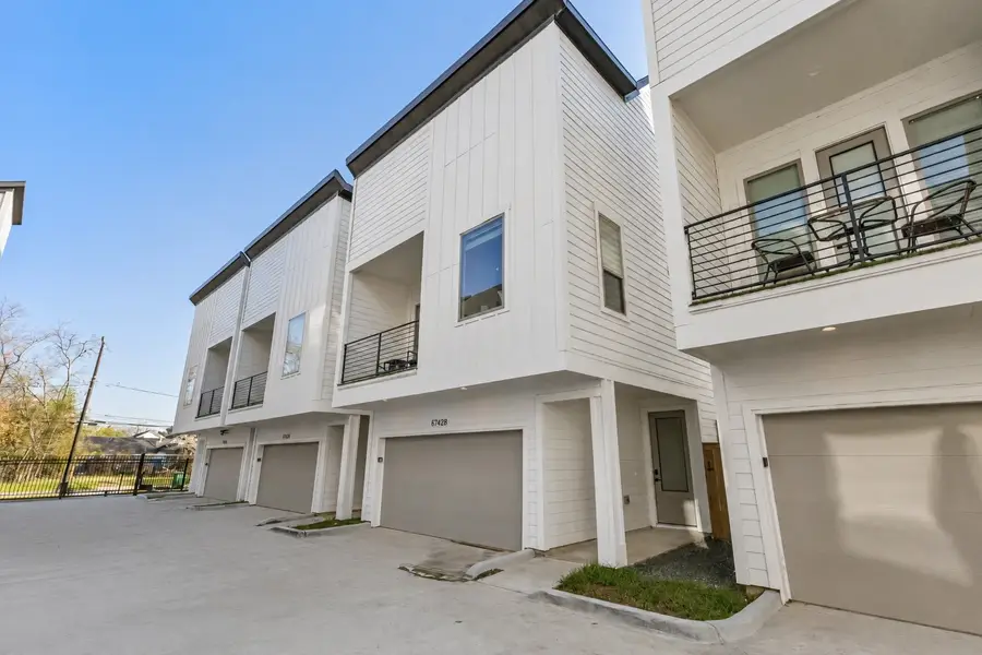 6742 Peerless Street #B, Houston, TX 77021 - #2