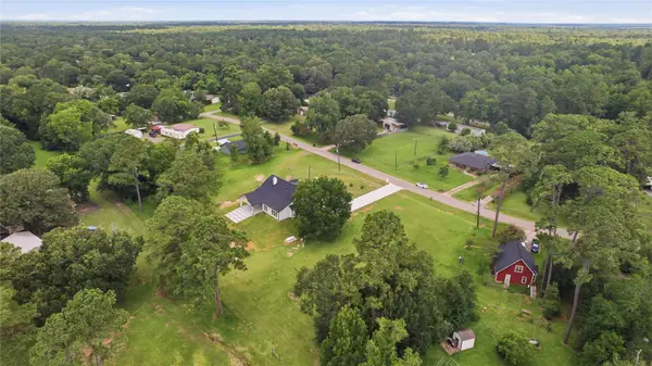 654 County Road 4023, Dayton, TX 77535