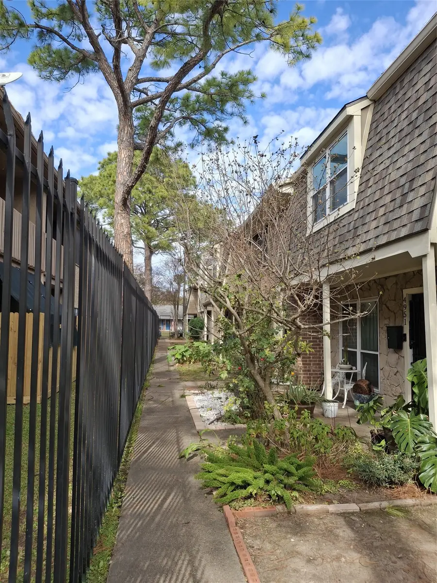 4953 Lamonte Lane, Houston, TX 77092 - Image #2