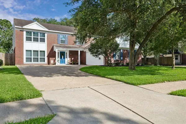 7422 Dogwood Falls Road, Houston, TX 77095